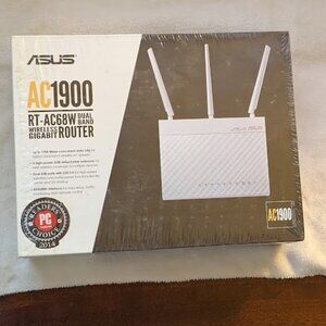 2014 ASUS RT-AC68U Dual- Band Wireless 802.11ac Rates Up to 1900 MBPS Router